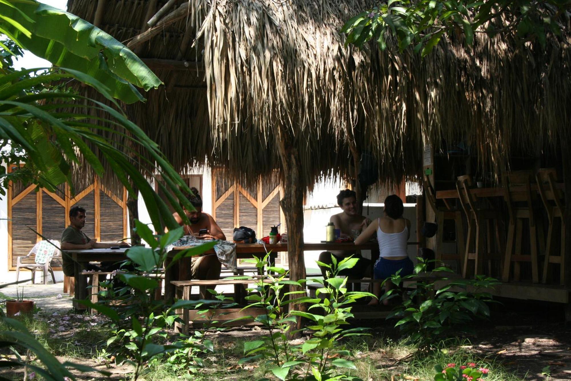 Hostel Nugeku Rincon ภายนอก รูปภาพ
